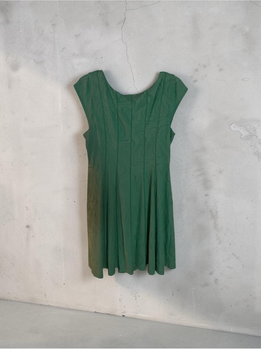 Casual/Beautiful Green Dress - Picture 5 of 8